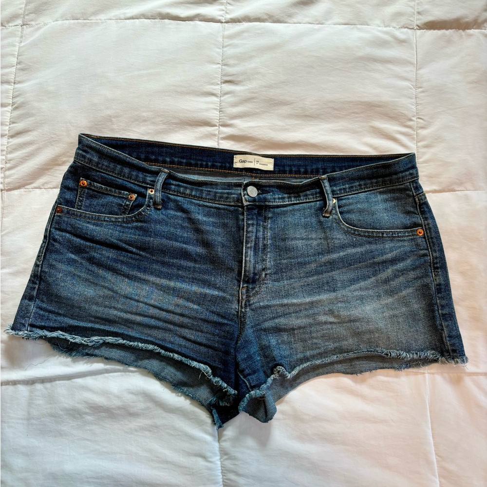 GAP 1969 denim shorts